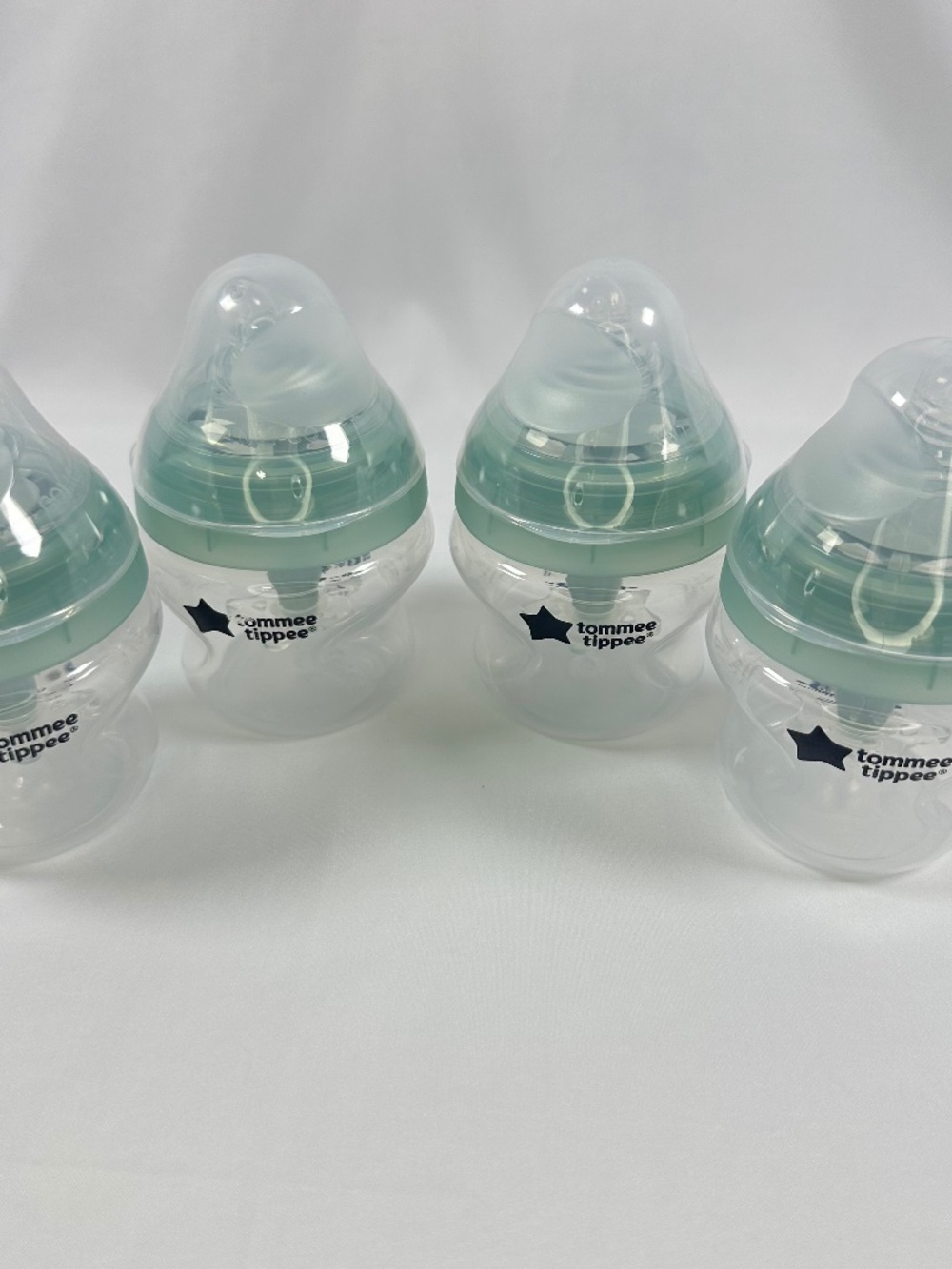 Tommee Tippee Advanced Anti-Colic 4 Piece Set, 5 oz BPA Free Bottles, Sage Green